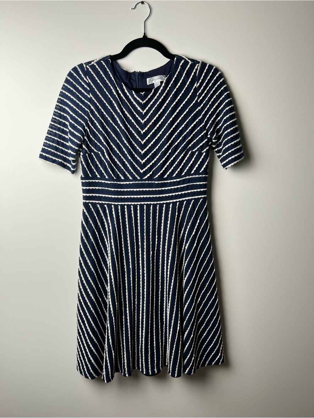 Dressbarn women’s 8 short Sleeve Navy and White Striped Fit-and-Flare Dress